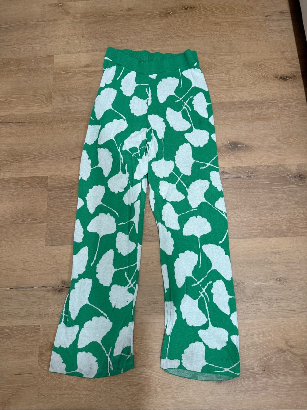 Diane Von Furstenberg Green and White Floral Knit Wide-Leg Leggings